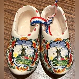 Delft Blue handmade in Holland mini Colorful Floral Clog ornaments signed
